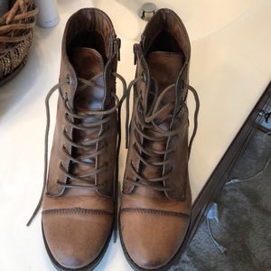 Women’s ankle boots